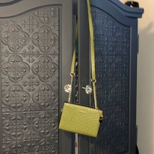 ✨NWOT Steve Madden textured crossbody✨